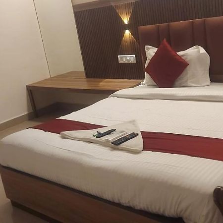 Capital O 69831 Hotel Mount Heera Chennai Exterior photo